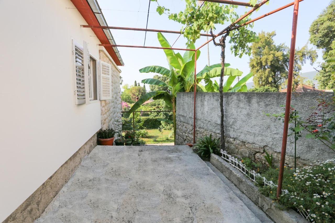Smjestaj Djurdjevic Apartment Herceg Novi Ngoại thất bức ảnh